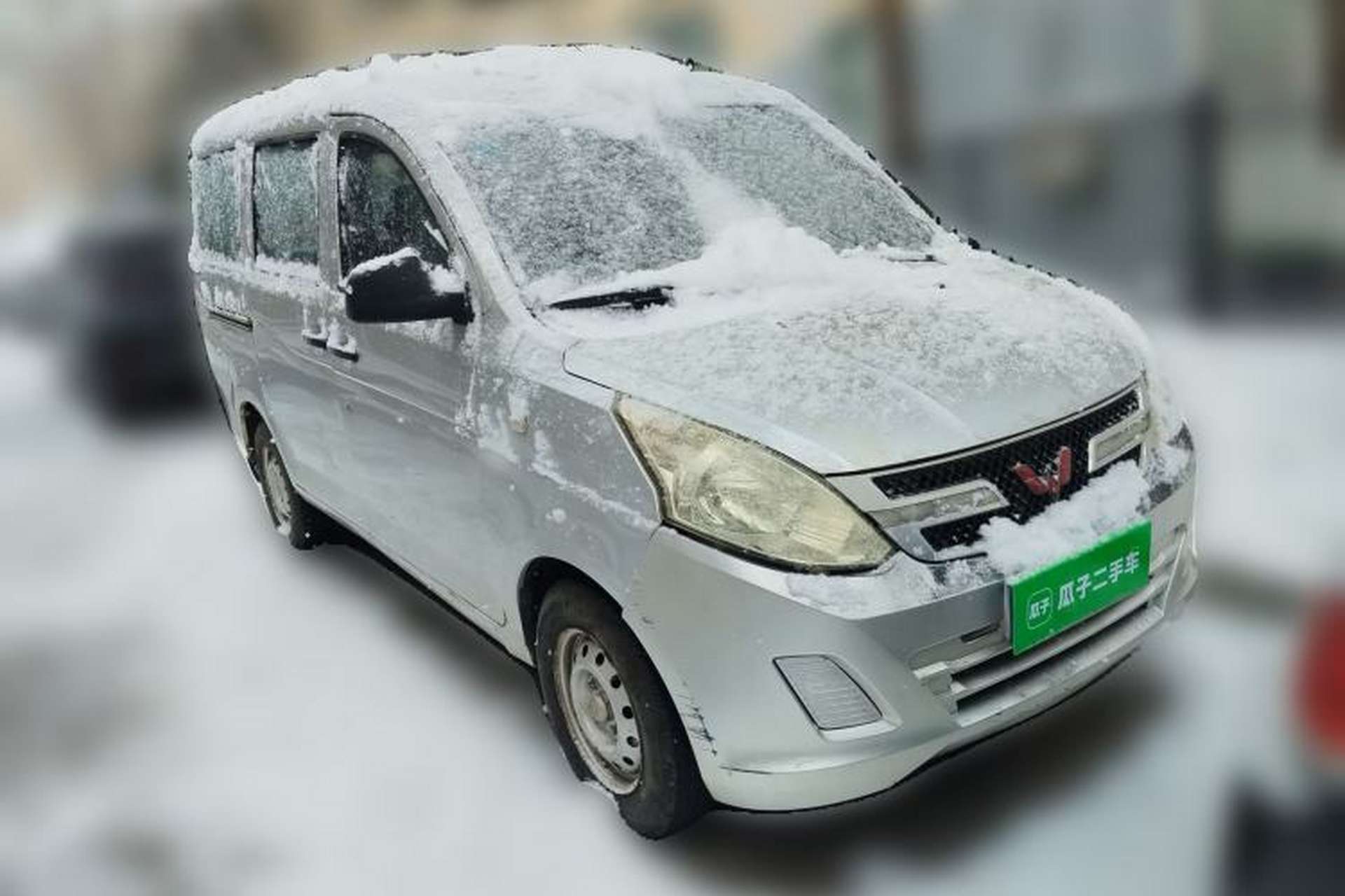 Used Wuling Rongguang V 2018 1.2L Practical Model Front Right 45 Deg