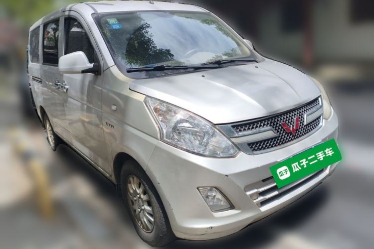 Used Wuling Rongguang V 2018 1.5L Standard Version Front Right 45 Deg