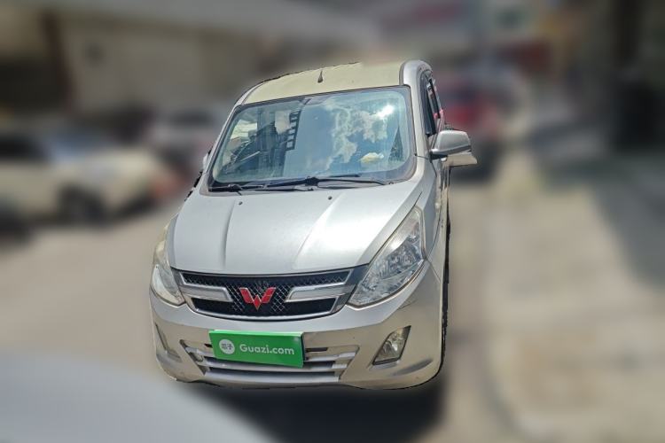 Used Wuling Rongguang V 2018 1.5L Standard Version Front