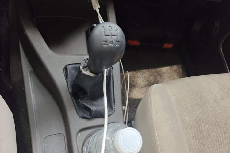 Used Wuling Rongguang V 2018 1.5L Standard Version Gear Lever