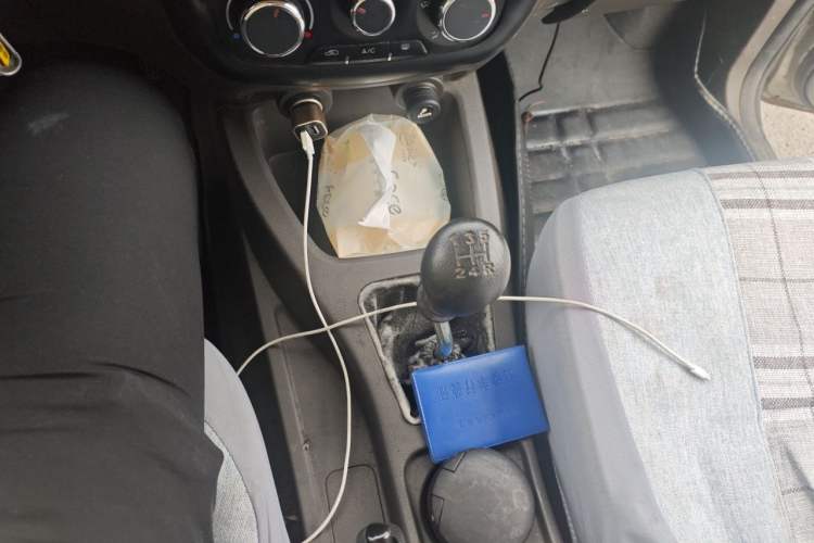 Used Wuling Rongguang V 2018 1.5L Standard Version Gear Lever
