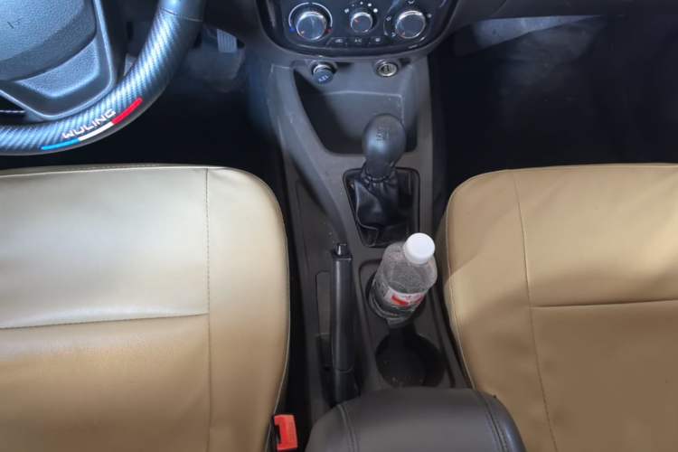 Used Wuling Rongguang V 2018 1.5L Standard Version Gear Lever