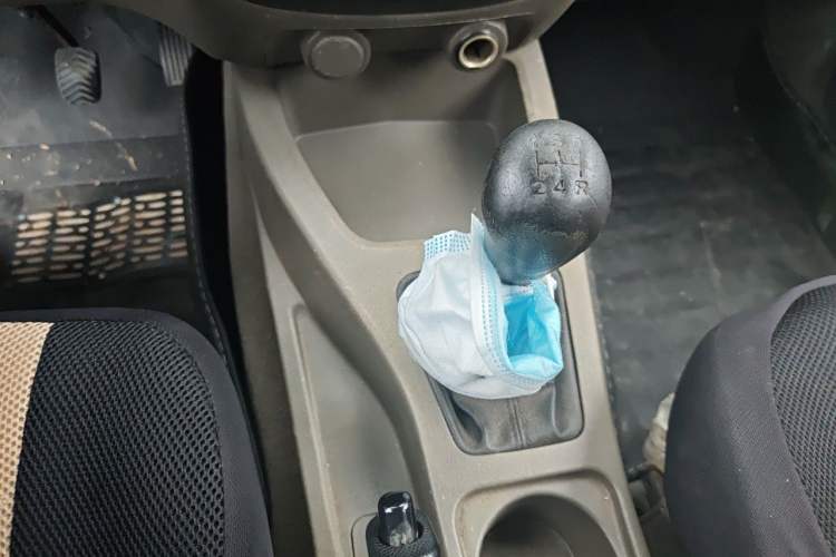 Used Wuling Rongguang V 2018 1.5L Practical Version Gear Lever