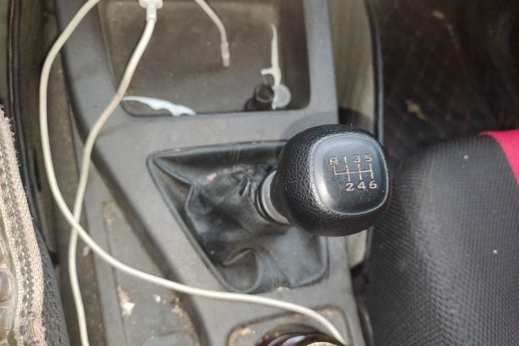 Used Wuling Rongguang V 2018 1.5L Standard Version Gear Lever