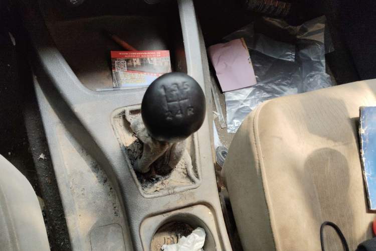 Used Wuling Rongguang V 2018 1.5L Practical Version Gear Lever