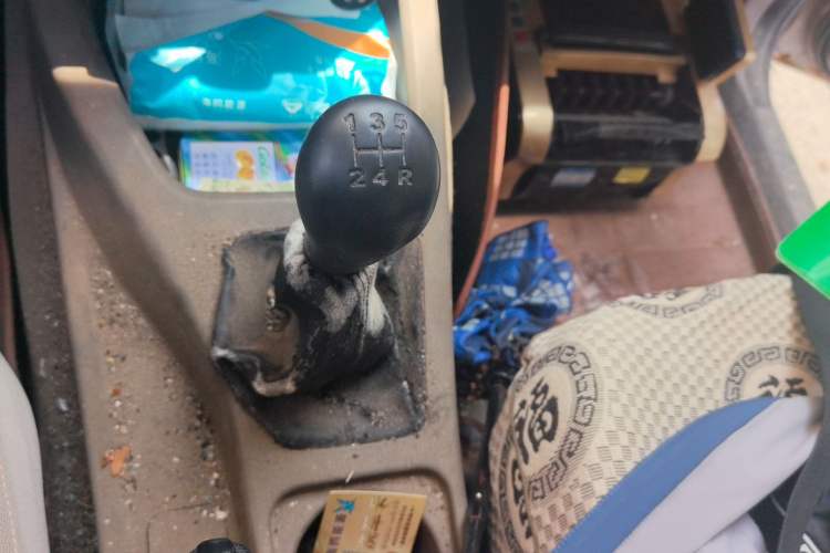 Used Wuling Rongguang V 2018 1.5L Practical Version Gear Lever