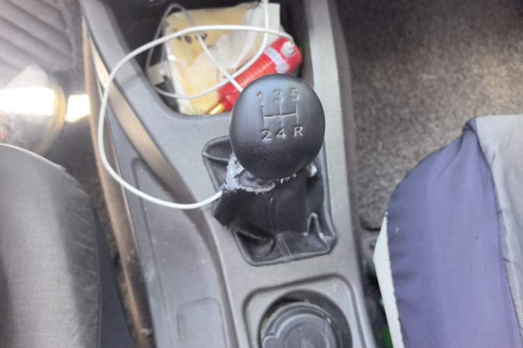 Used Wuling Rongguang V 2018 1.5L Standard Version Gear Lever