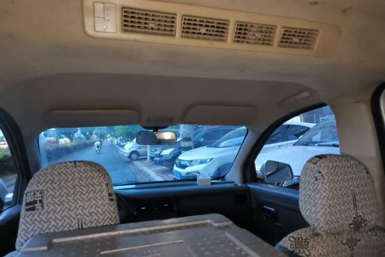 Used Wuling Rongguang V 2018 1.2L Standard Model Headliner