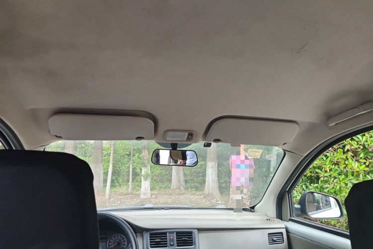 Used Wuling Rongguang V 2018 1.5L Practical Version Headliner