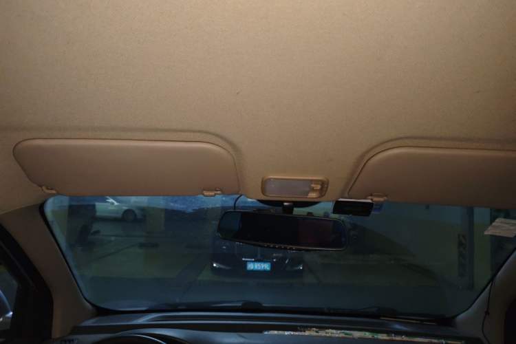 Used Wuling Rongguang V 2018 1.2L Standard Model Headliner