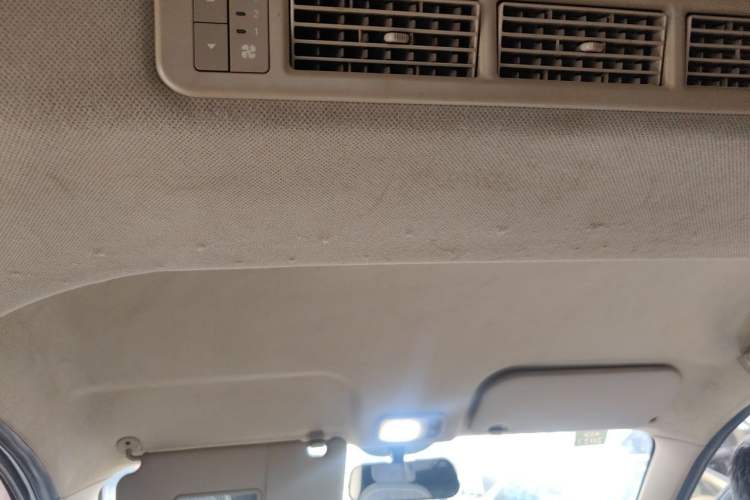 Used Wuling Rongguang V 2018 1.5L Standard Version Headliner