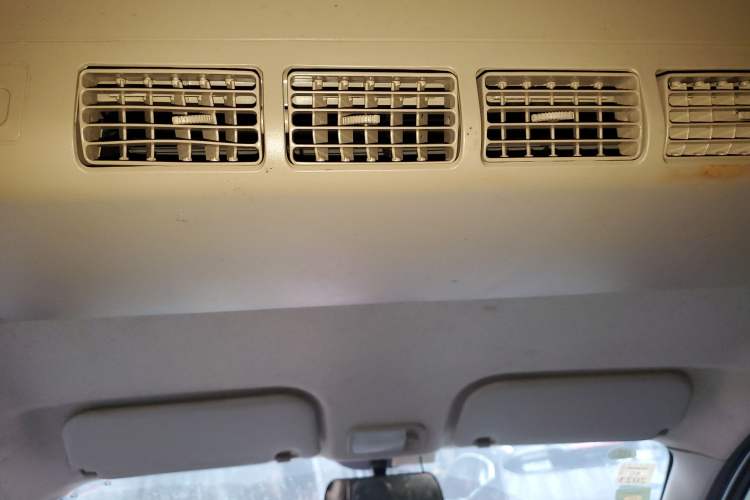 Used Wuling Rongguang V 2018 1.5L Practical Version Headliner
