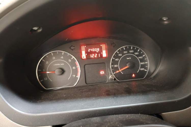 Used Wuling Rongguang V 2018 1.5L Practical Version Instrument Cluster