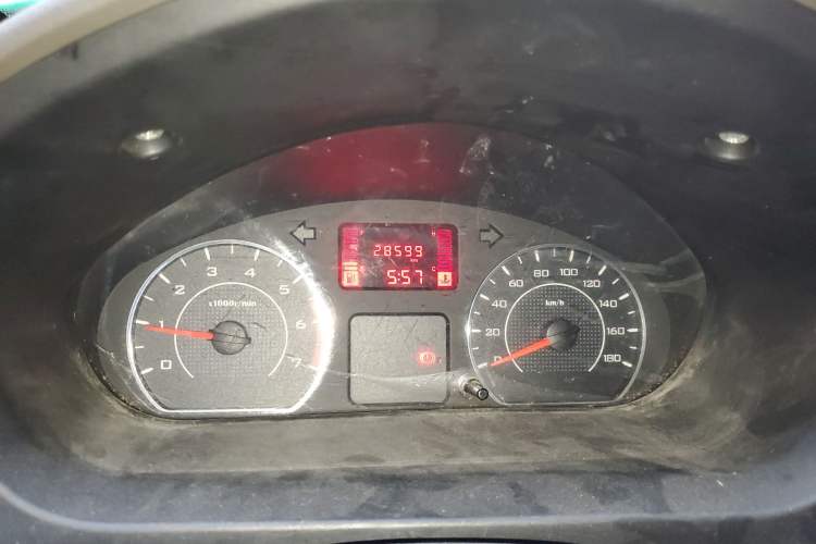 Used Wuling Rongguang V 2018 1.5L Practical Version Instrument Cluster