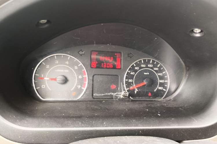 Used Wuling Rongguang V 2018 1.5L Practical Version Instrument Cluster