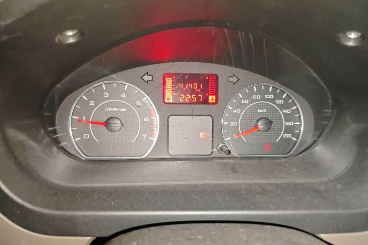 Used Wuling Rongguang V 2018 1.2L Practical Model Instrument Cluster
