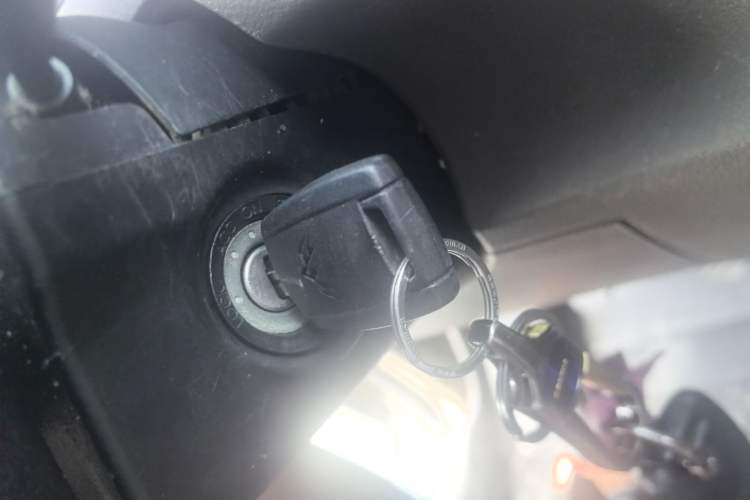 Used Wuling Rongguang V 2018 1.5L Practical Version Interior 1