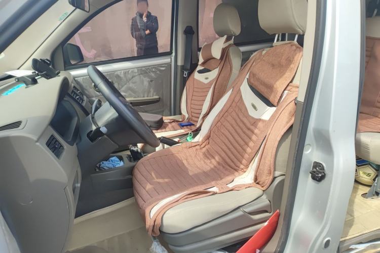Used Wuling Rongguang V 2018 1.2L Practical Model Left Front Seat