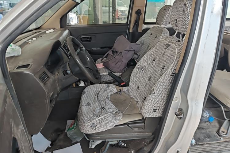 Used Wuling Rongguang V 2018 1.5L Standard Version Left Front Seat