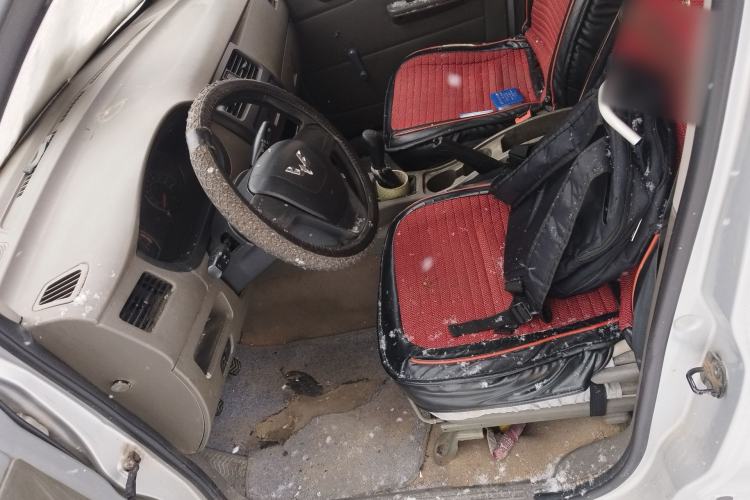 Used Wuling Rongguang V 2018 1.2L Practical Model Left Front Seat