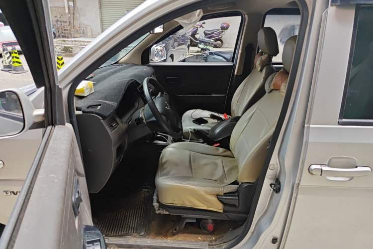 Used Wuling Rongguang V 2018 1.5L Standard Version Left Front Seat