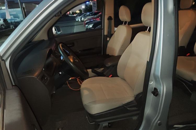 Used Wuling Rongguang V 2018 1.5L Standard Version Left Front Seat