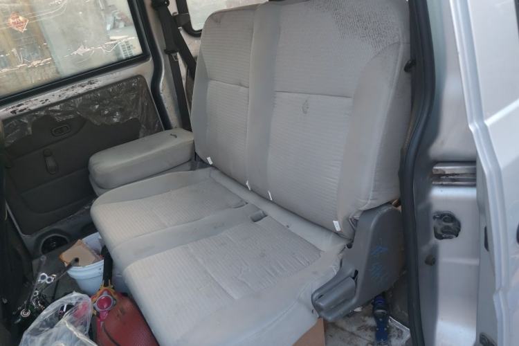 Used Wuling Rongguang V 2018 1.5L Practical Version Left Rear Seat