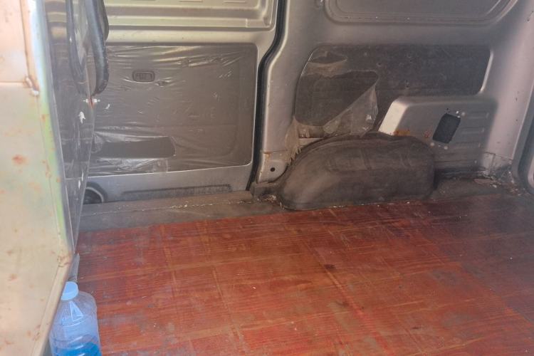 Used Wuling Rongguang V 2018 1.5L Practical Version Left Rear Seat