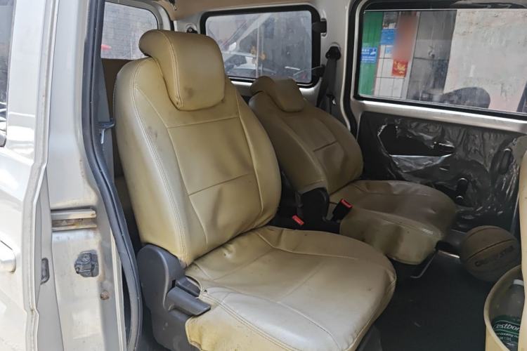 Used Wuling Rongguang V 2018 1.5L Standard Version Left Rear Seat