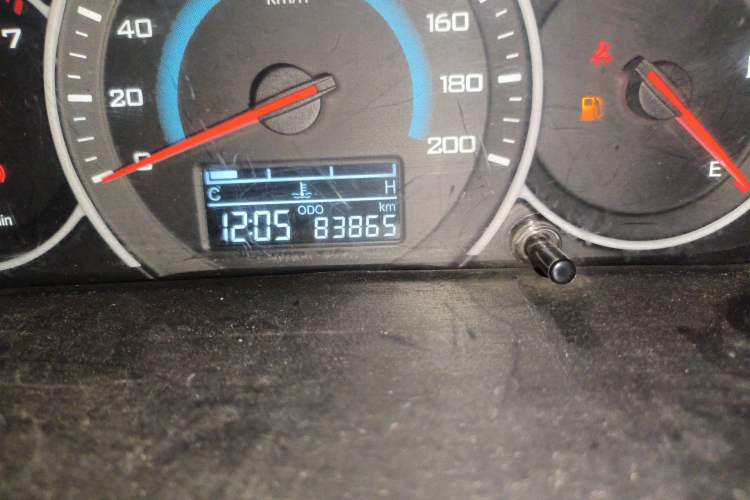 Used Wuling Rongguang V 2018 1.5L Standard Version Odometer Close Up