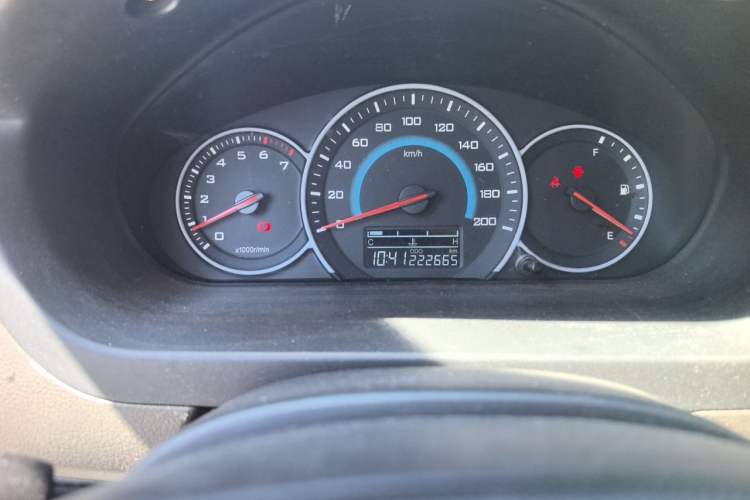Used Wuling Rongguang V 2018 1.5L Standard Version Odometer Close Up