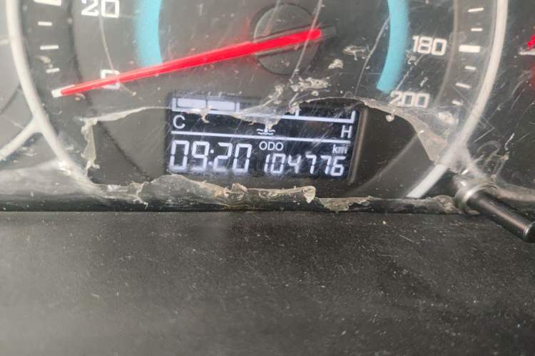 Used Wuling Rongguang V 2018 1.5L Standard Version Odometer Close Up