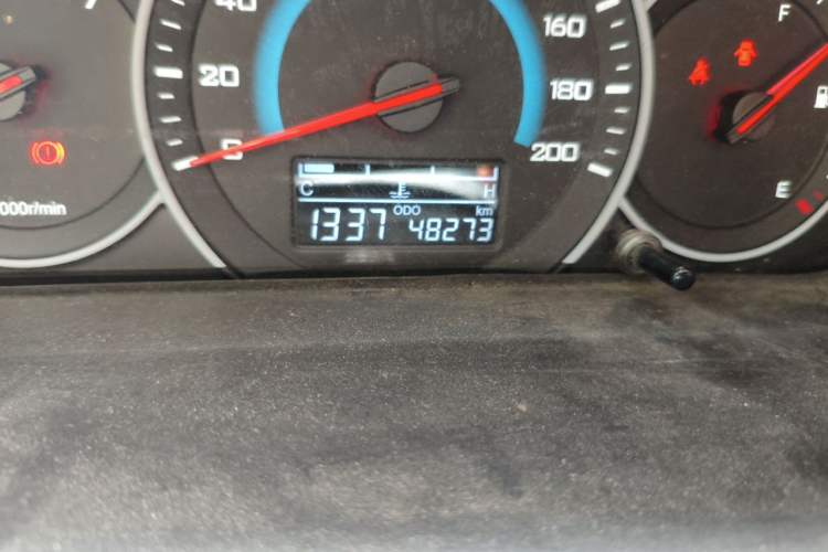 Used Wuling Rongguang V 2018 1.5L Standard Version Odometer Close Up