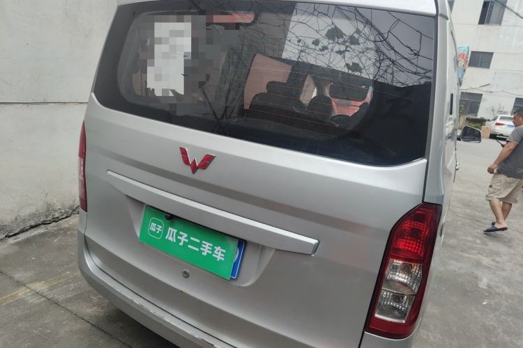 Used Wuling Rongguang V 2018 1.5L Standard Version Rear