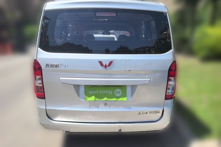 Used Wuling Rongguang V 2018 1.5L Standard Version Rear