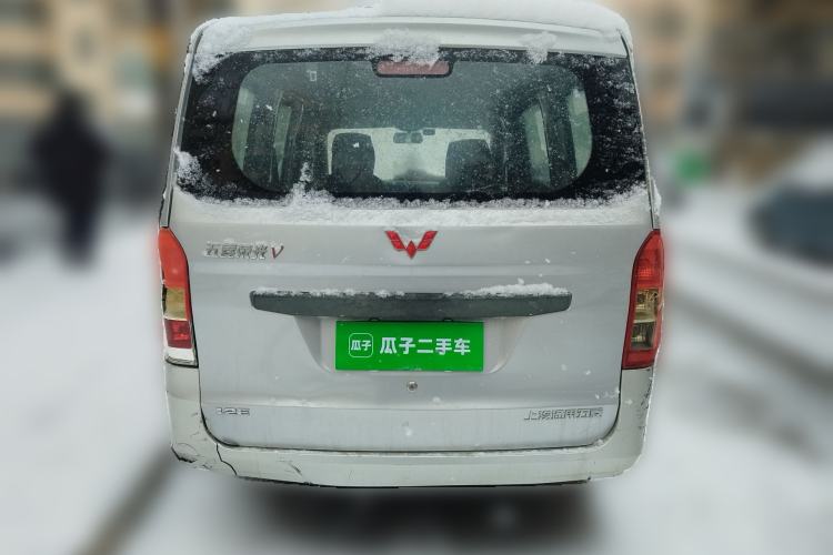 Used Wuling Rongguang V 2018 1.2L Practical Model Rear