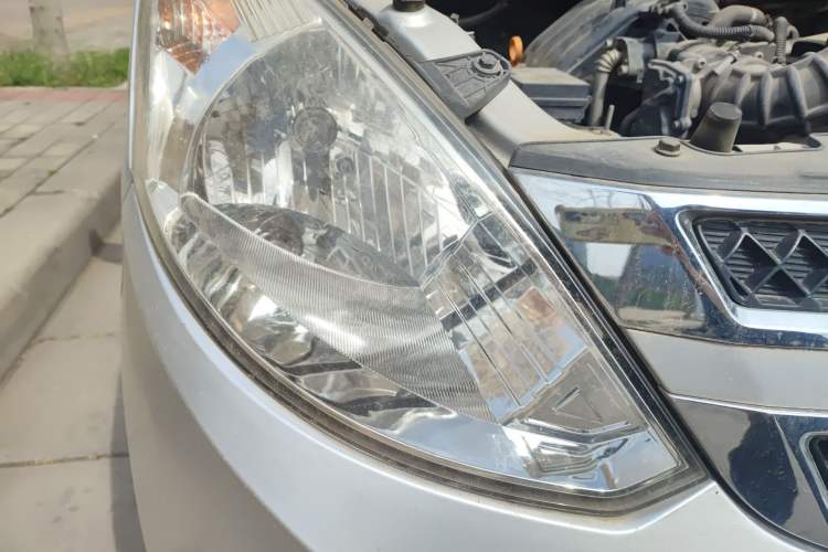 Used Wuling Rongguang V 2018 1.2L Practical Model Right Front Headlight