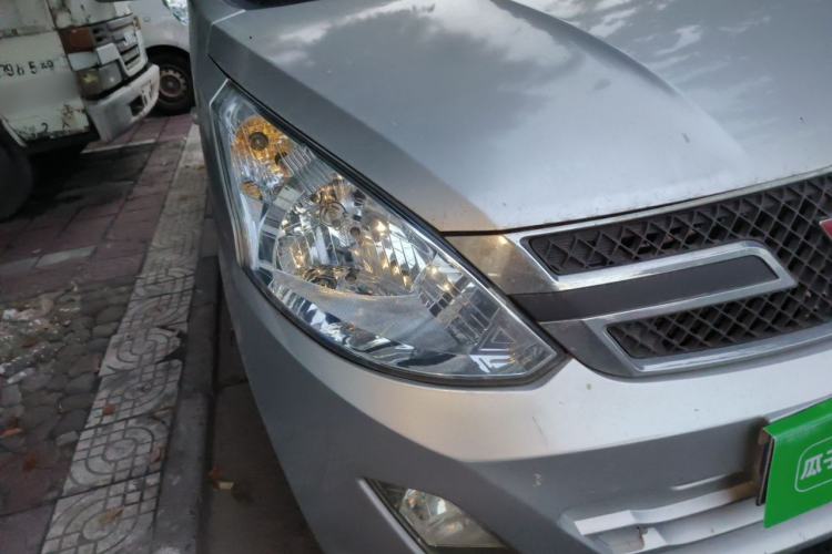 Used Wuling Rongguang V 2018 1.2L Standard Model Right Front Headlight