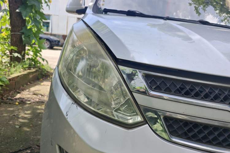 Used Wuling Rongguang V 2018 1.5L Standard Version Right Front Headlight
