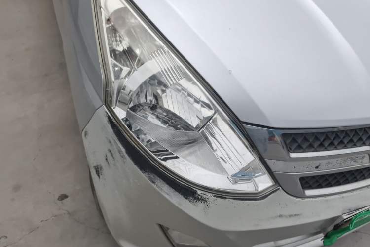 Used Wuling Rongguang V 2018 1.5L Standard Version Right Front Headlight