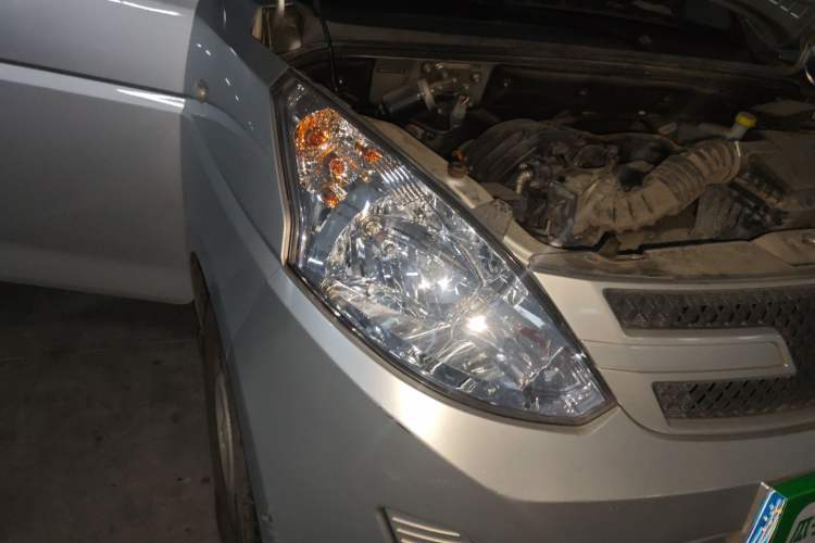 Used Wuling Rongguang V 2018 1.2L Practical Model Right Front Headlight