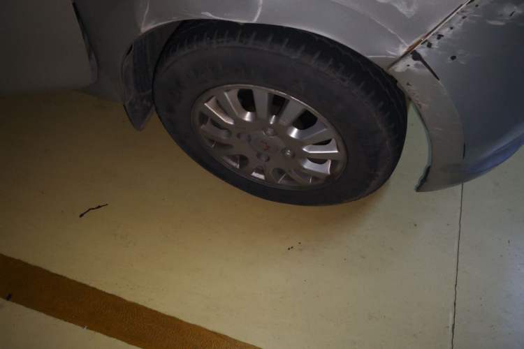 Used Wuling Rongguang V 2018 1.2L Standard Model Right Front Wheel Hub