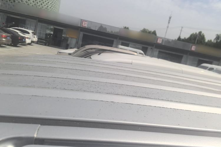 Used Wuling Rongguang V 2018 1.5L Practical Version Roof