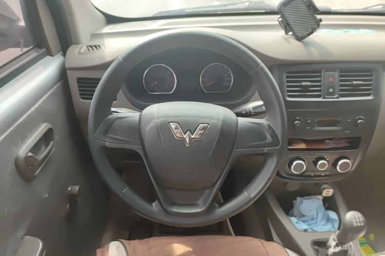 Used Wuling Rongguang V 2018 1.2L Practical Model Steering Wheel