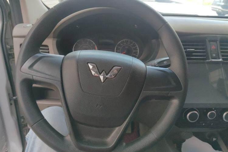 Used Wuling Rongguang V  Steering Wheel