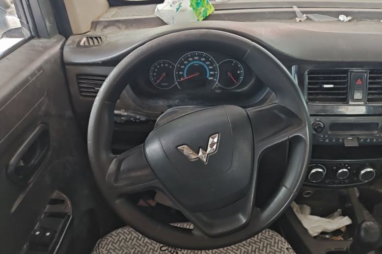 Used Wuling Rongguang V 2018 1.5L Standard Version Steering Wheel