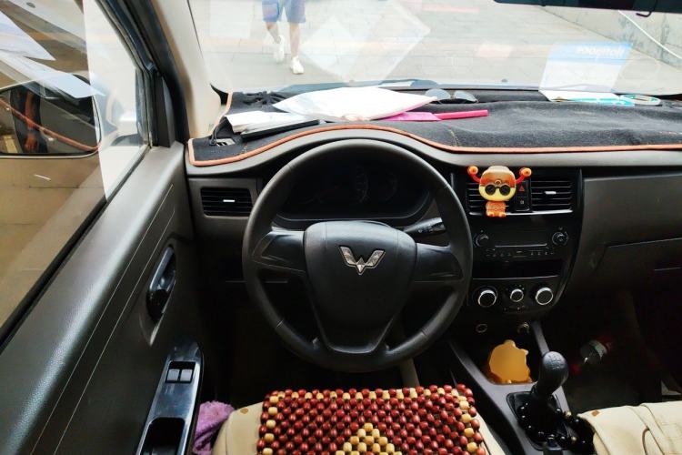 Used Wuling Rongguang V 2018 1.5L Standard Version Steering Wheel
