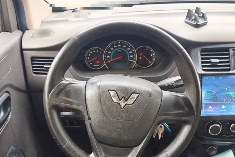 Used Wuling Rongguang V 2018 1.5L Standard Version Steering Wheel