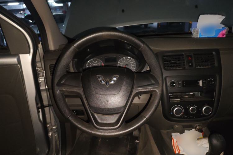 Used Wuling Rongguang V 2018 1.2L Practical Model Steering Wheel