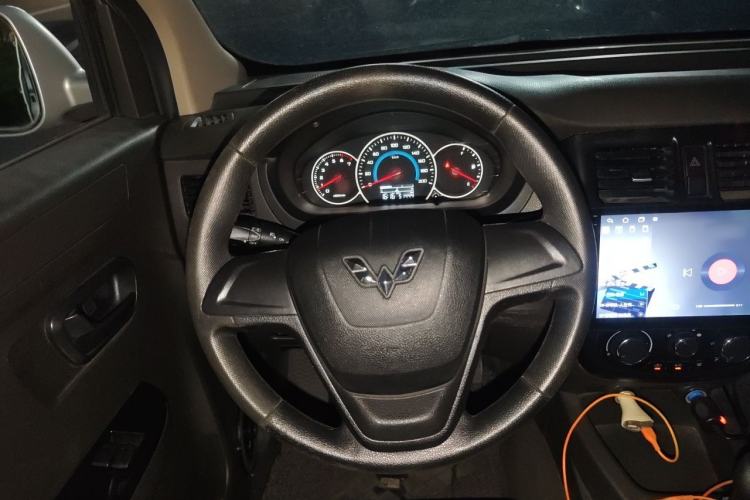 Used Wuling Rongguang V 2018 1.5L Standard Version Steering Wheel